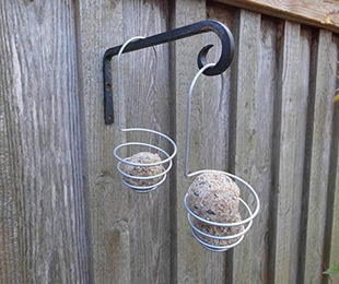 2er Set Meisenknödelhänger Vogel-Futterstelle aus Metall in Silber – Bild 1 von 3