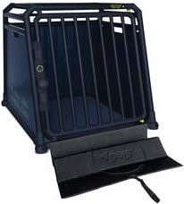 Produktbild von 4pets® Stoßstangenschutz ScratchGuard schwarz, Breite: ca. 65 cm, Höhe: ca. 5 mm
