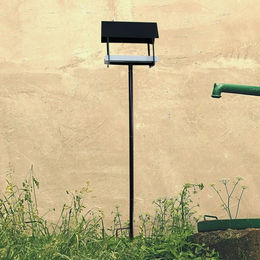 Produktbild von Antikas Futterstation Vogelhäuschen mit Teleskopständer