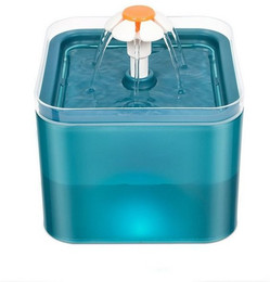 Produktbild von Autolock Trinkbrunnen 2L für Katzen mit LED-Licht und 3 Wasserflussmodi - 2 l