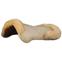 Produktbild von Acavallo Gel Pad mit erhöhtem Heckaufzug und Schaffellunterseite für Pferde in Natur