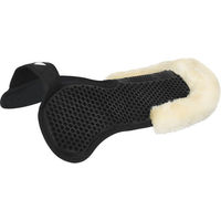 Produktbild von Acavallo Hexa Soft Micro Lammfell Sattelunterlage Schwarz widerristfrei