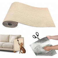 Produktbild von Agger Kratzmatte für Katzen als selbstklebender Kratzschutz für Sofa und Wand aus Polyester in Beige