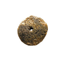 Produktbild von Amberdog Bernsteinanhänger mit Inklusen Mühlenstein Bernsteinknopf mit Echtheitszertifikat