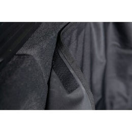 AniOne Autoschondecke für den Kofferraum aus Polyester in Schwarz wasserabweisend – Bild 1 von 1