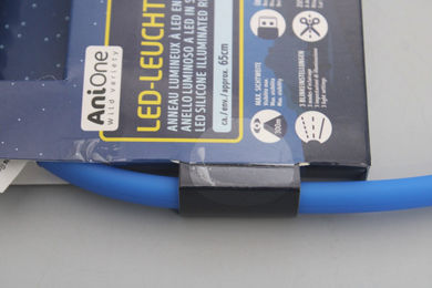 AniOne LED-Leuchtring aus Silikon Blau Größe XXL – Bild 1 von 4