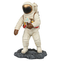 Produktbild von Aqua Della Aquarium Dekoration Weltraumastronaut Figur und Höhle aus Polyesterharz für Süßwasser und Salzwasser