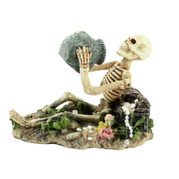 Produktbild von aquatlantis Zierfigur Skelett mit Schatz für Aquarien aus Kunstharz beige