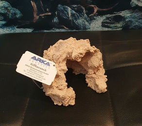 Produktbild von ARKA Riffhöhle aus Riffkeramik für Meerwasser Aquarien 12x11x8cm beige