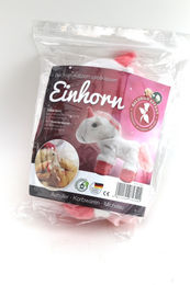 Aumüller Katzenspielzeug Einhorn Rosi aus Plüsch gefüllt mit Dinkelspelz und Baldrian in Rosa und Weiß – Bild 1 von 5
