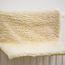 Beeztees Katzen-Heizungshängematte creme – Bild 1 von 4