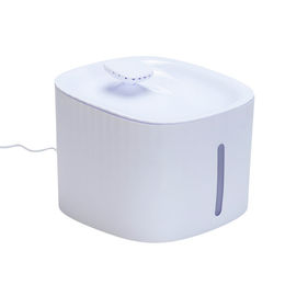 Produktbild von Beeztees Trinkbrunnen Sjors für Hunde und Katzen - 3 l