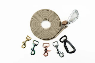 Produktbild von Biothane Schleppleine Graphit 25mm 5m mit Sicherheitskarabiner - 5 m