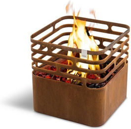 Produktbild von Brasero aus Würfel und Stahl Höfats Basket Corten