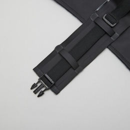 Produktbild von Barkalot Hunderegenmantel aus Upcycled-Stoff wasserdicht Schwarz Größe L