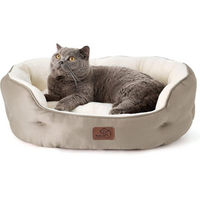 Produktbild von BEDSURE Katzenbett und Hundebett für kleine Hunde und Katzen, maschinenwaschbar mit doppelseitiger Innenauskleidung, Größe S, Khaki-Camel