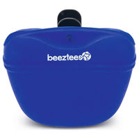 Produktbild von Beeztees Futterbeutel aus Silikon für Hundeleckerlis in Blau