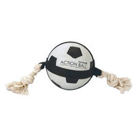 Produktbild von Beeztees Hundespielzeug Action Fußball Ball mit Seil in Schwarz Weiß