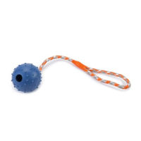 Produktbild von Beeztees Hundespielzeug Ball mit Glocke und Kordel aus Gummi Blau