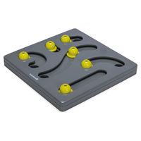 Produktbild von Beeztees Hundespielzeug Brain Game Looki Intelligenzspielzeug aus Kunststoff Grau 28x28x4,5cm