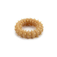 Produktbild von Beeztees Hundespielzeug Gummiring Natur für Welpen und kleine Hunde zur Zahnpflege