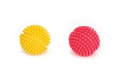 Produktbild von Beeztees Hundespielzeug Igelball aus buntem Vinyl mit Squeaker 8cm