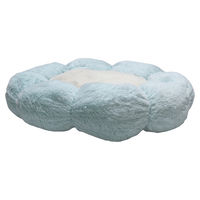 Produktbild von Beeztees Katzenbett Maui Blumenform blau Plüsch für Kitten 50cm
