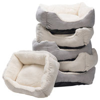 Produktbild von Beeztees Katzenbett Mogina aus Plüsch Grau 45x37x17cm rutschfest und waschbar