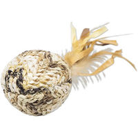 Produktbild von Beeztees Katzenspielzeug Tuxa Spielball mit Katzenminze und Federn in Braun und Beige aus Naturmaterial