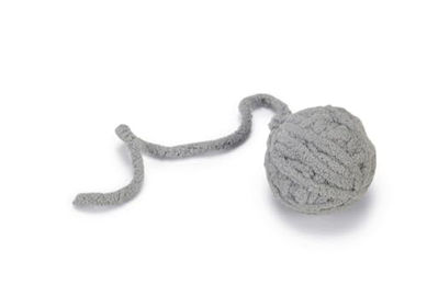 Beeztees Kitten Spielzeug Wollknäuel mit Seil Grau 250 g - 250 g – Bild 1 von 6