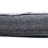 Produktbild von Beeztees Nano Chill Kuzzi Orthopädisches Käfigkissen mit Kühlplatte Grau 121 x 74 x 5 cm