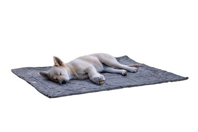 Beeztees Nano Plaid Chill Kuzzi Hundedecke aus Fleece Grau 102 x 127 cm – Bild 1 von 3