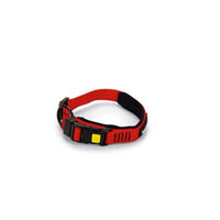 Produktbild von Beeztees Parinca Premium Hundehalsband aus Nylon in Rot mit Zugentlastung und wasserabweisender Eigenschaft