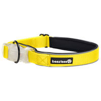 Produktbild von Beeztees Parinca Safety Gear LED Hundehalsband aus Nylon in Gelb wasserabweisend mit wiederaufladbarem Akku