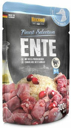 Belcando Hundefutter Ente mit Reis und Preiselbeeren Stückchen in Sauce Adult 300 g - 6 x 300 g – Bild 1 von 4