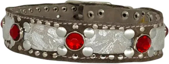Bellerei Hundehalsband Rowena aus Leder in Rot mit Silber in Größe 18 – Bild 1 von 2