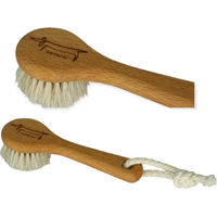 Produktbild von Bellerei Luxus Kopfmassagebürste aus Holz in Natur Braun für Haut und Fell
