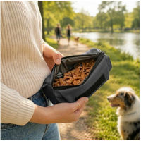Produktbild von belviona Futterbeutel für Hundetraining mit Wurfhilfe und Karabiner grau aus Polyester