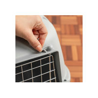 Produktbild von belviona Tiertransportbox aus Kunststoff mit Metalltür für Katzen bis 15 kg Grau
