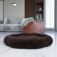 Produktbild von BENNO Hundebett BALU Donut braun 70x70x16 cm aus Polyester mit Kauknochen