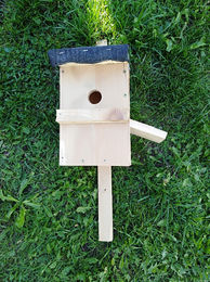 BigDean Nistkasten für Meisen und Kleinvögel aus Massivholz in Braun 27x17x17cm – Bild 1 von 8