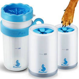 BluePet Pfotenreiniger für Hunde aus Silikon inklusive Handtuch in Blau – Bild 1 von 4