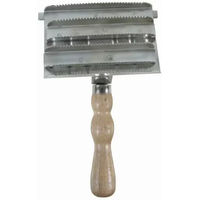 Produktbild von Borstiq Pferdebürste aus Metall in Silber und Natur