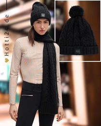 Produktbild von BOSS Equestrian Bobble Mütze Schwarz mit Fleece-Futter für den Winter