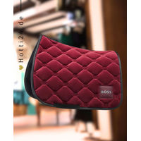 Produktbild von BOSS Equestrian Dressurschabracke Velvet Cabernet Rot Velours