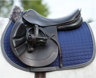 Produktbild von Bucas Show-Line Satteldecke für Pferde in Blau aus Polyester