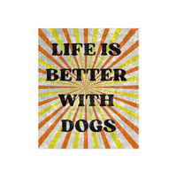 Produktbild von Bunte Hundedecke aus Polyester mit Life is better with dogs Print