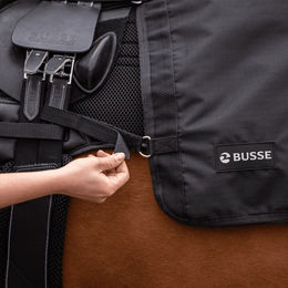 Busse Trainingsdecke Rain FX Schwarz aus Polyester – Bild 1 von 3