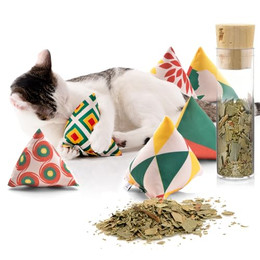 Produktbild von CanadianCat Company Schmuse-Pyramide XL 6er Set mit Katzenminze