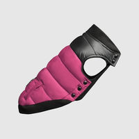 Produktbild von Canada Pooch Summit Stretch Vest Hundeweste für kleine Rassen Lila wasserabweisend mit Fleece Größe 16 Zoll